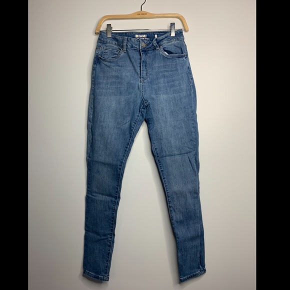 High waisted medium wash skinny jeans with stretch - Picture 1 of 2